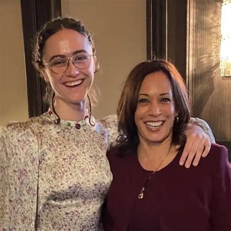 All About Ella Emhoff, Kamala Harris' Stepdaughter .